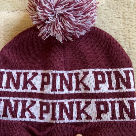 Victoria’s Secret Pom Pom Beanie - Picture 4 of 10
